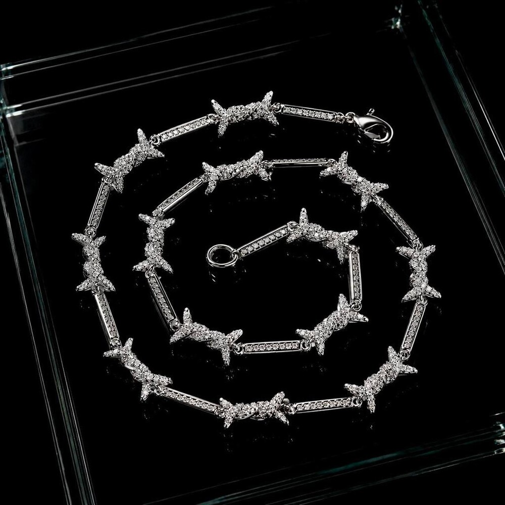 Silver Barbed Wire Necklace 20 Inch 1 A 98
